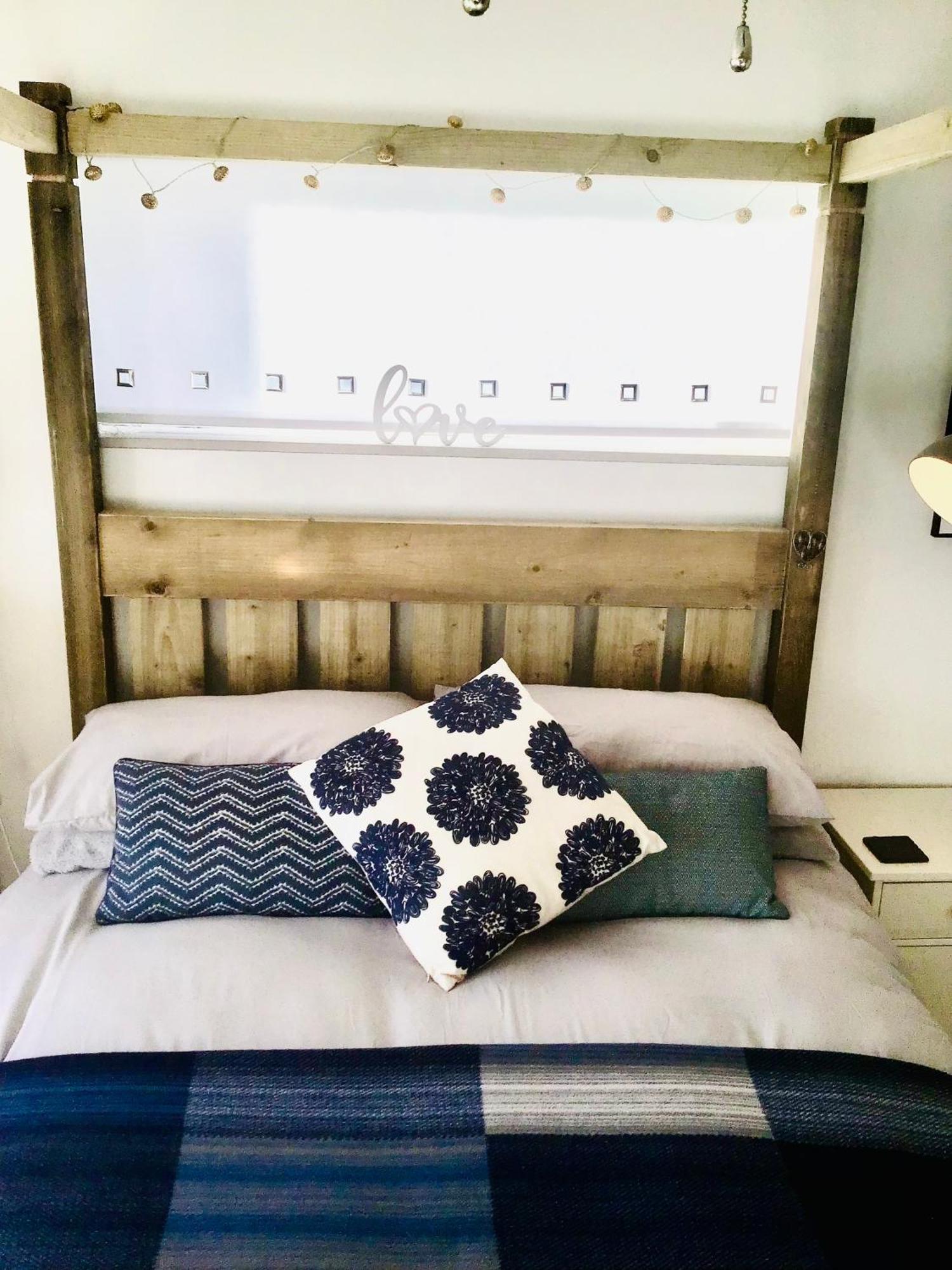 Seaside Escape At Looe Apartment Екстер'єр фото