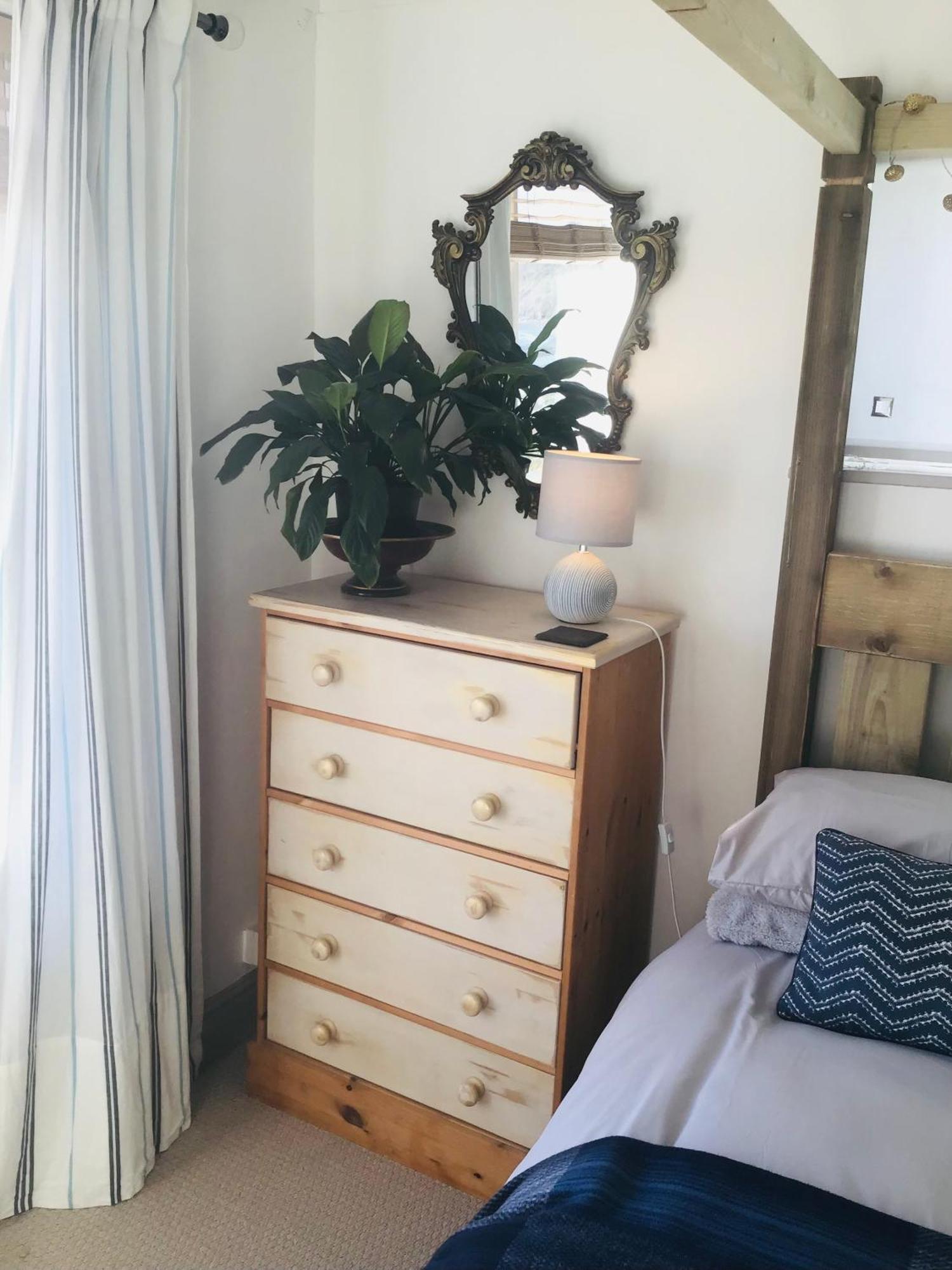 Seaside Escape At Looe Apartment Екстер'єр фото